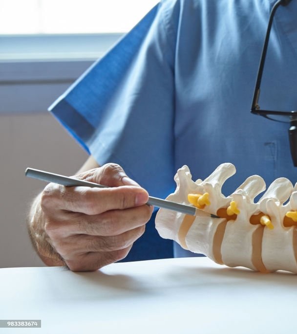 Douleurs du dos et cervicales